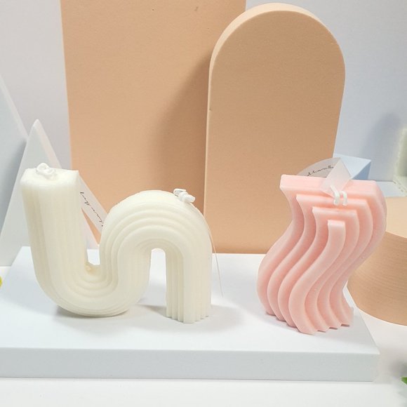 Handmade Candle - Picture 4 of 12